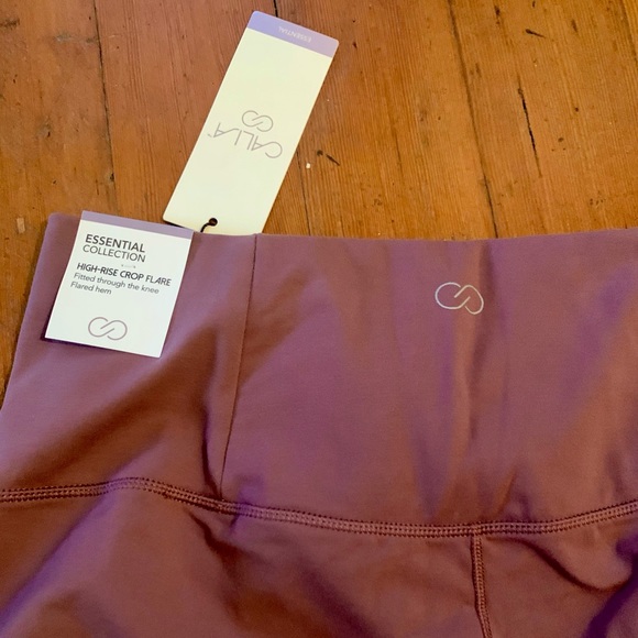 Calia Essentials Collection High-Rise Crop Flare Yoga Pants Mauve Size L - Picture 3 of 7